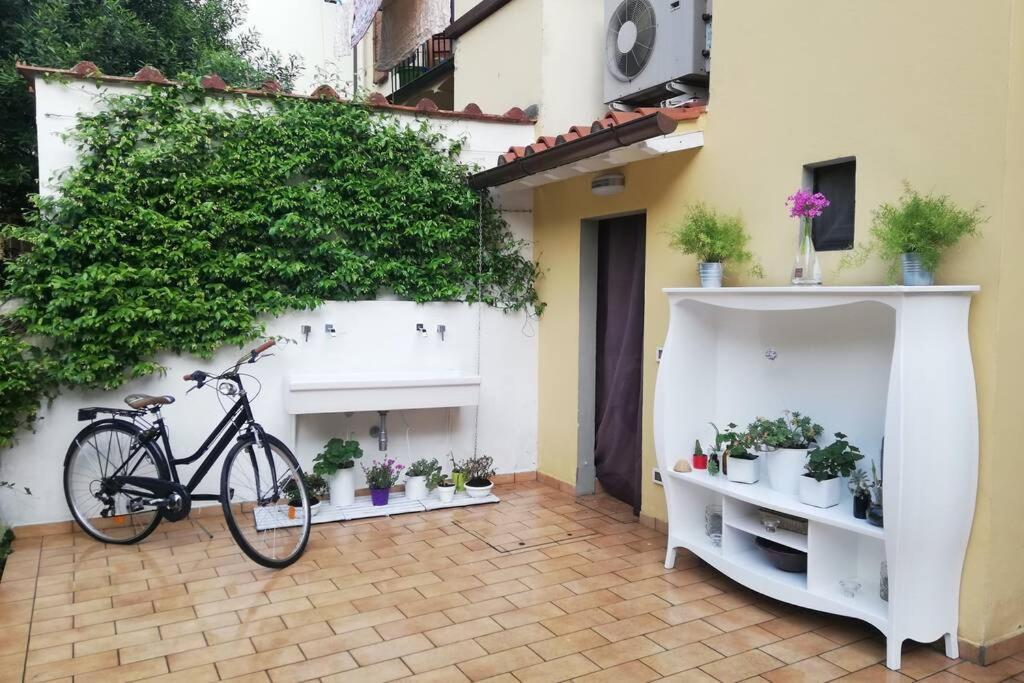 Flower Garden Apartment Vicino al Centro Florencia Exterior foto